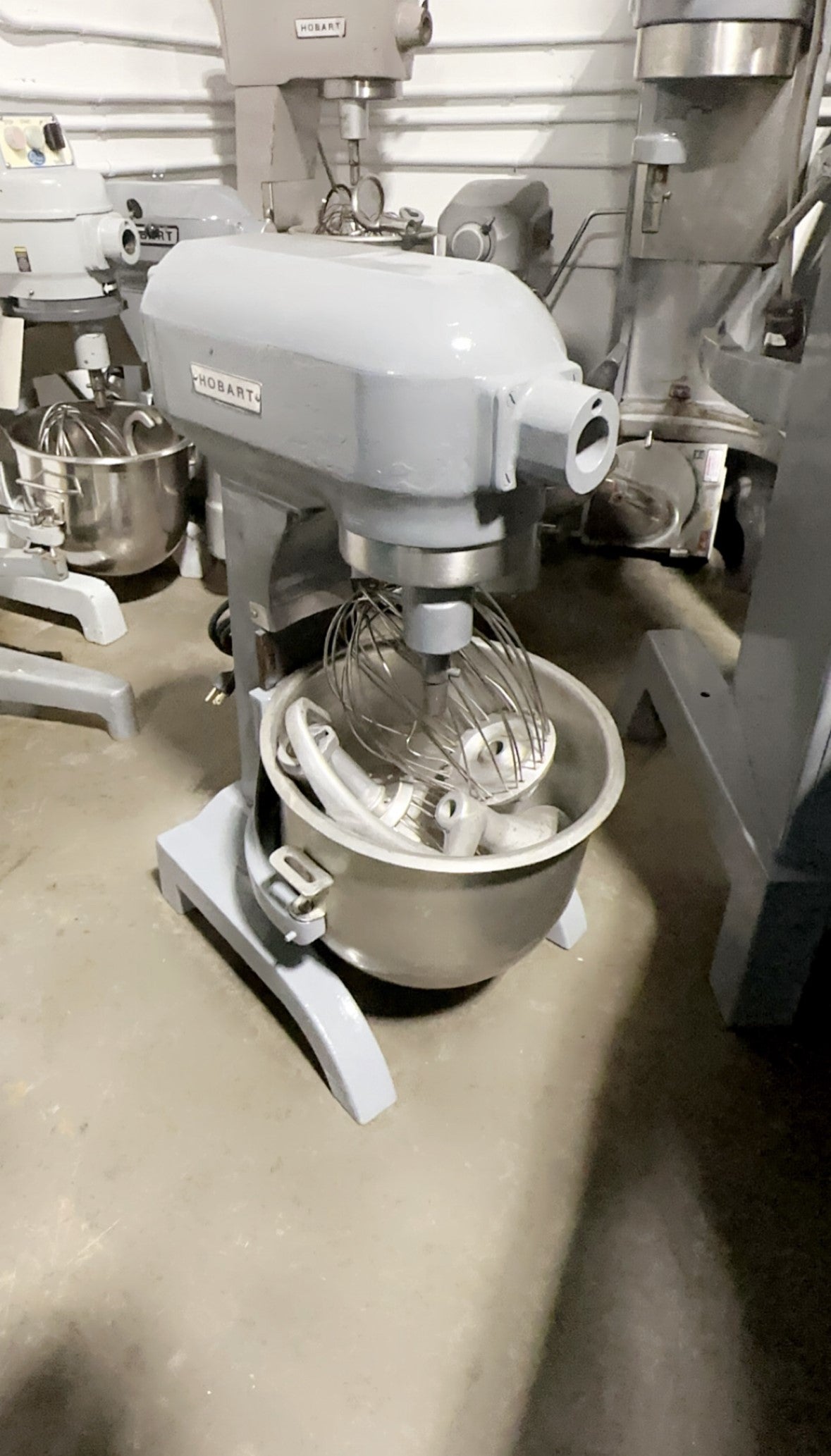 HOBART 20QT MIXER