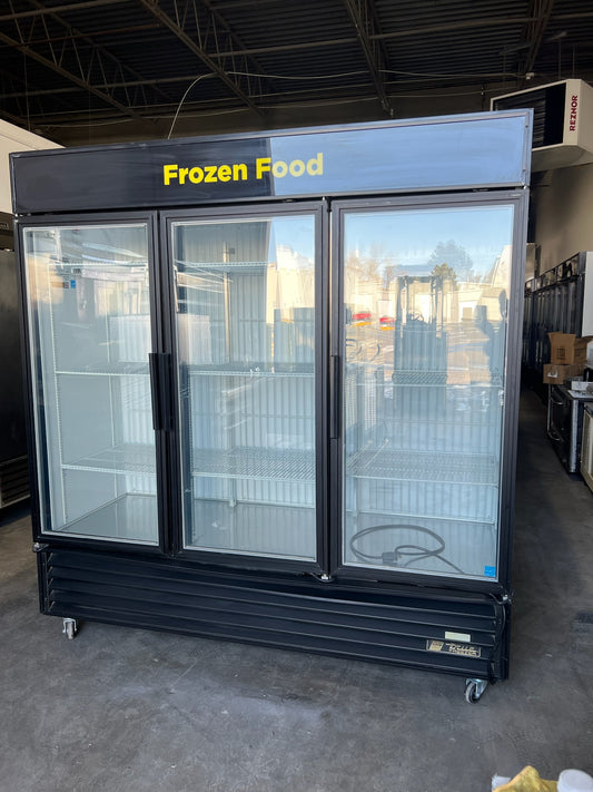 TRUE 3 GLASS DOORS FREEZER