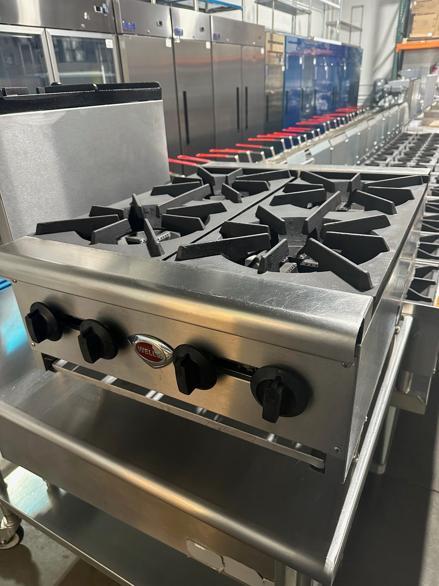 4 BURNER HOT PLATE WELLS Pristine Restaurant Equipment LLC   IMG 8801 1 